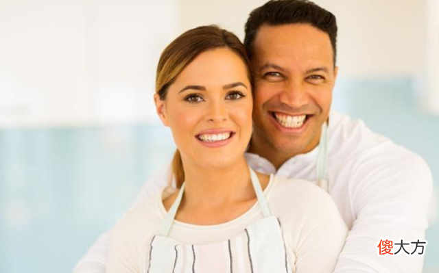 贵港港—南沙港内外贸集装箱同船运输业务启动